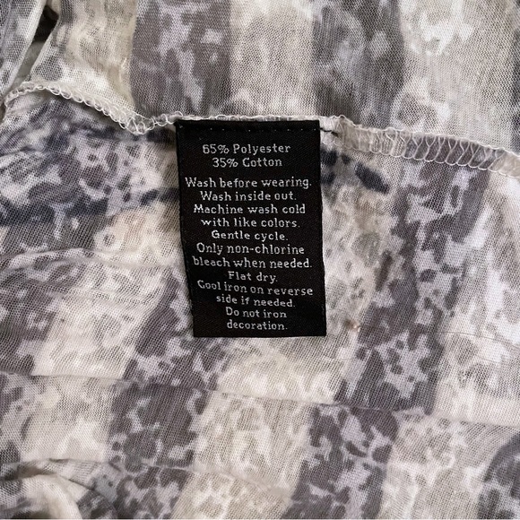 Rock & Republic Angel Wings Cap Sleeves Top Size XS EUC - Picture 4 of 5